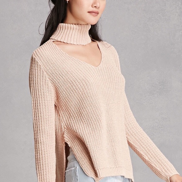 Choker neck high low sweater - Picture 1 of 2